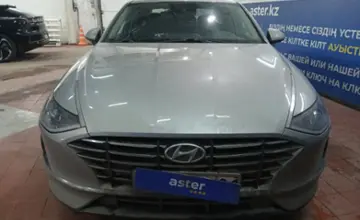 Hyundai Sonata 2019 года за 11 000 000 тг. в Астана фото 2