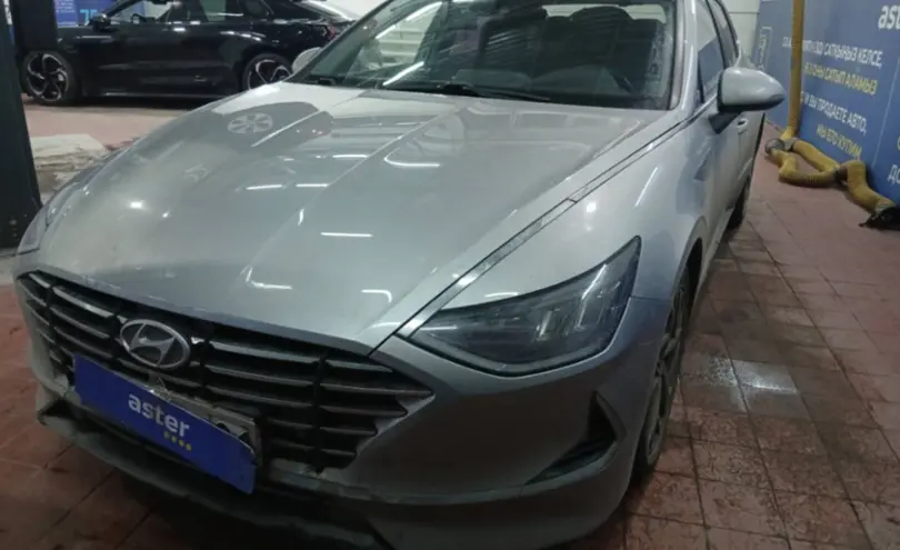 Hyundai Sonata 2019 года за 11 000 000 тг. в Астана