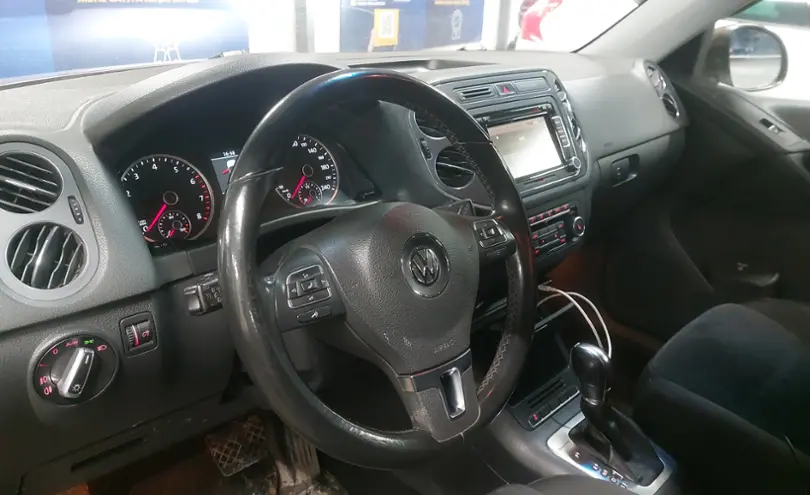 Volkswagen Tiguan 2014 года за 6 900 000 тг. в Астана фото 5