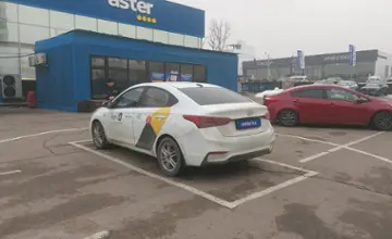 Hyundai Solaris 2017 года за 6 400 000 тг. в Алматы фото 4