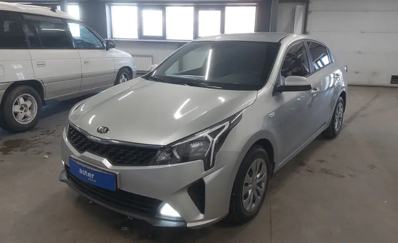 Kia Rio 2021 года за 7 200 000 тг. в Астана