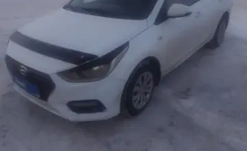 Hyundai Solaris 2018 года за 5 000 000 тг. в Караганда фото 1