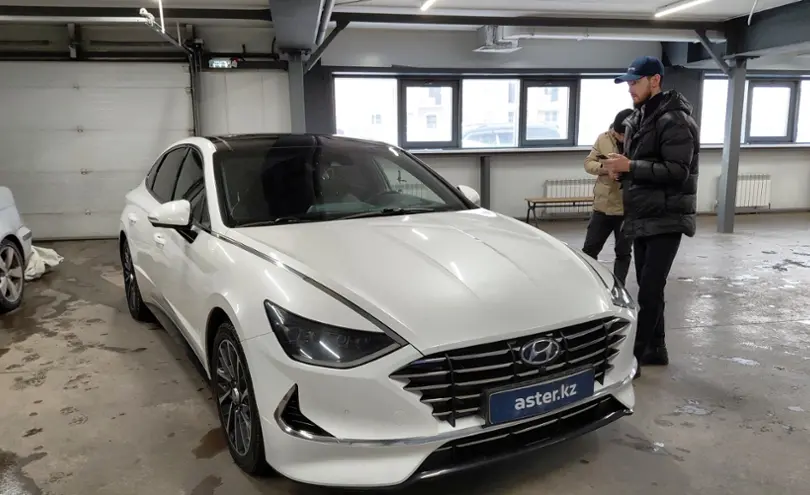 Hyundai Sonata 2022 года за 13 500 000 тг. в Астана