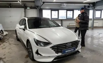 Hyundai Sonata 2022 года за 13 500 000 тг. в Астана фото 1