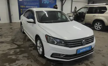 Volkswagen Passat 2017 года за 7 500 000 тг. в Астана фото 2