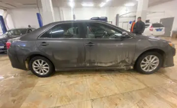 Toyota Camry 2014 года за 7 500 000 тг. в Актобе фото 4