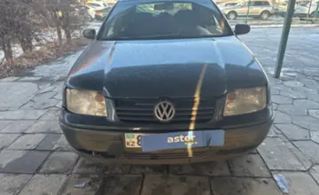 Volkswagen Jetta 2002 года за 2 100 000 тг. в Талдыкорган фото 2