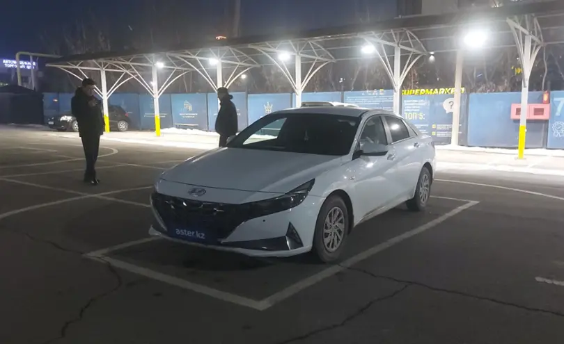 Hyundai Elantra 2022 года за 7 800 000 тг. в Алматы