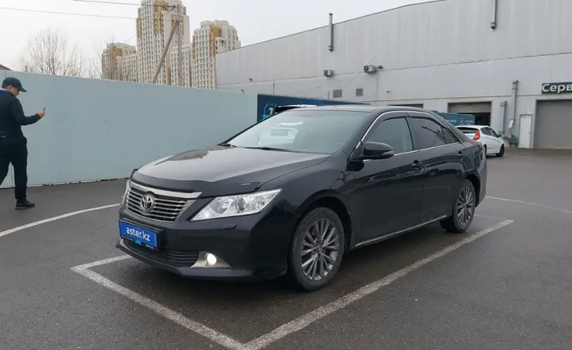 Toyota Camry 2014 года за 9 200 000 тг. в Шымкент
