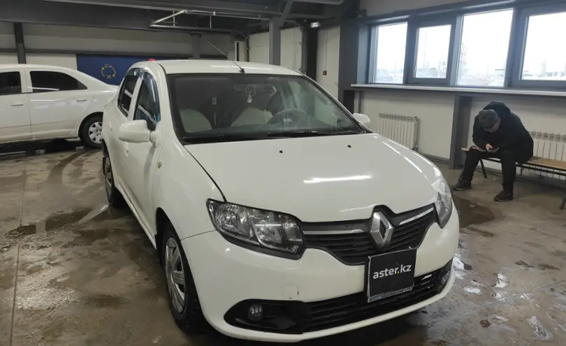 Renault Logan 2015 года за 2 800 000 тг. в Астана фото 2