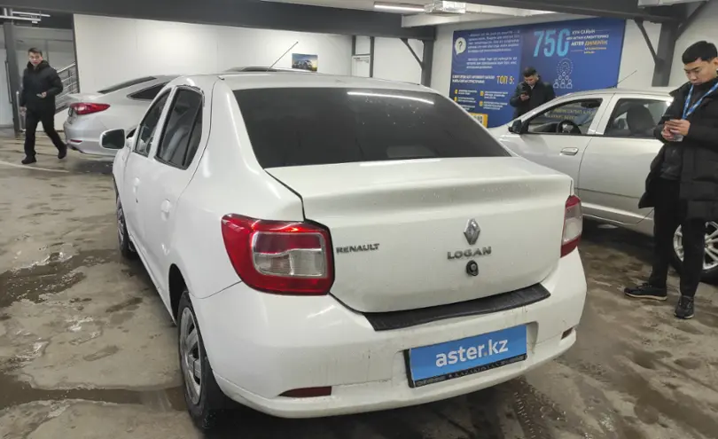Renault Logan 2015 года за 2 800 000 тг. в Астана фото 4