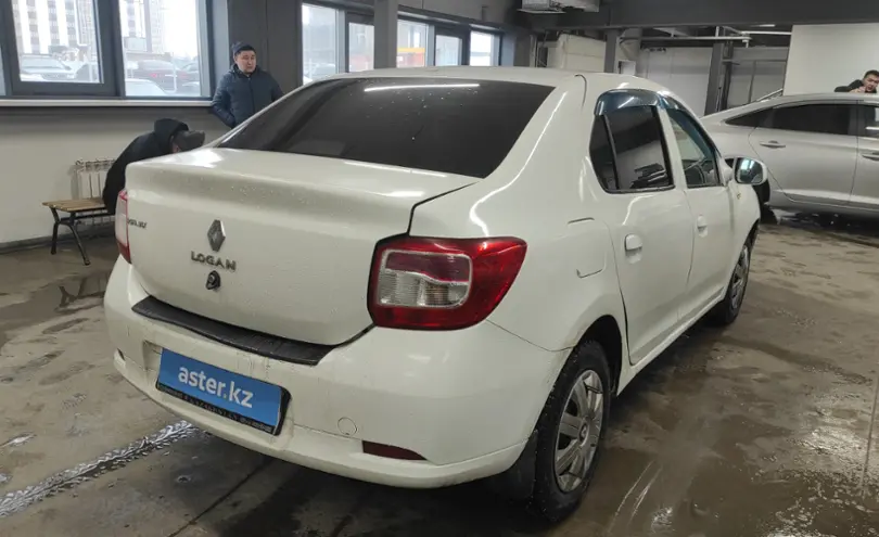 Renault Logan 2015 года за 2 800 000 тг. в Астана фото 3