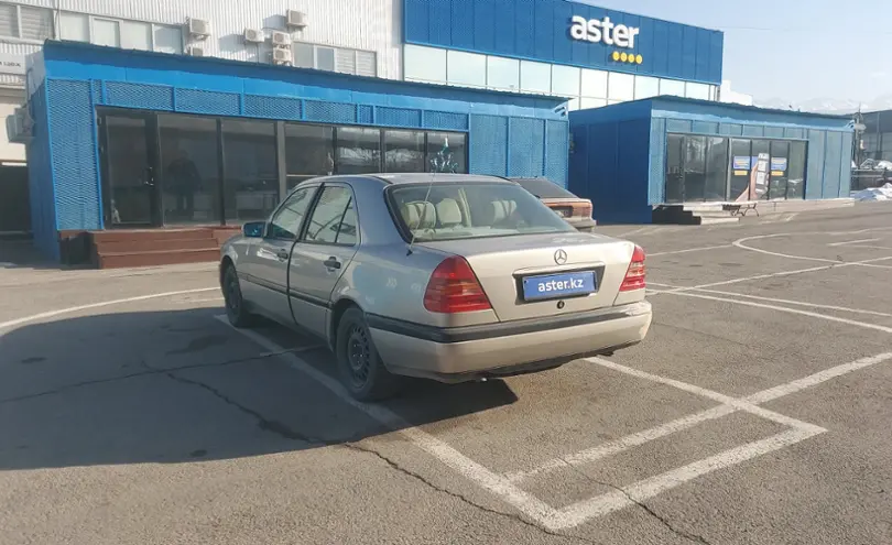 Mercedes-Benz C-Класс 1995 года за 2 500 000 тг. в Алматы фото 4