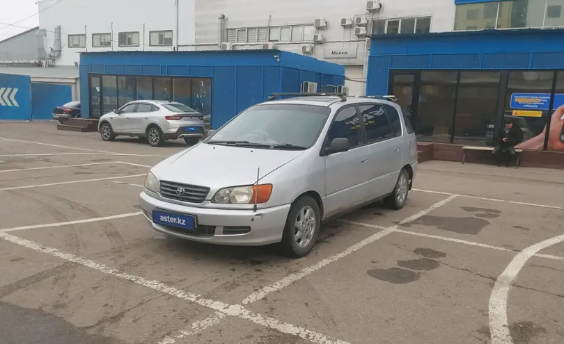 Toyota Ipsum 1996 года за 2 500 000 тг. в Алматы