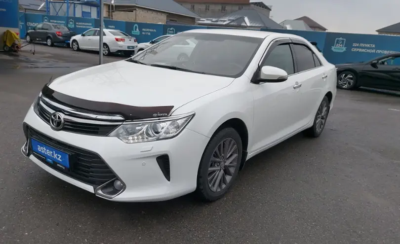 Toyota Camry 2015 года за 11 000 000 тг. в Шымкент