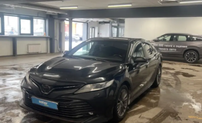 Toyota Camry 2018 года за 12 000 000 тг. в Астана