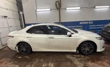 Toyota Camry 2018 года за 12 000 000 тг. в Астана фото 4