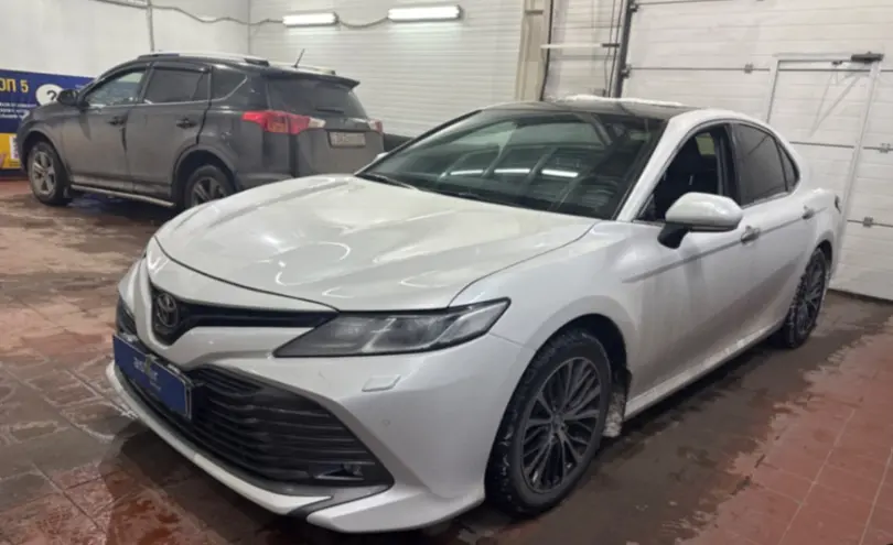 Toyota Camry 2018 года за 12 000 000 тг. в Астана