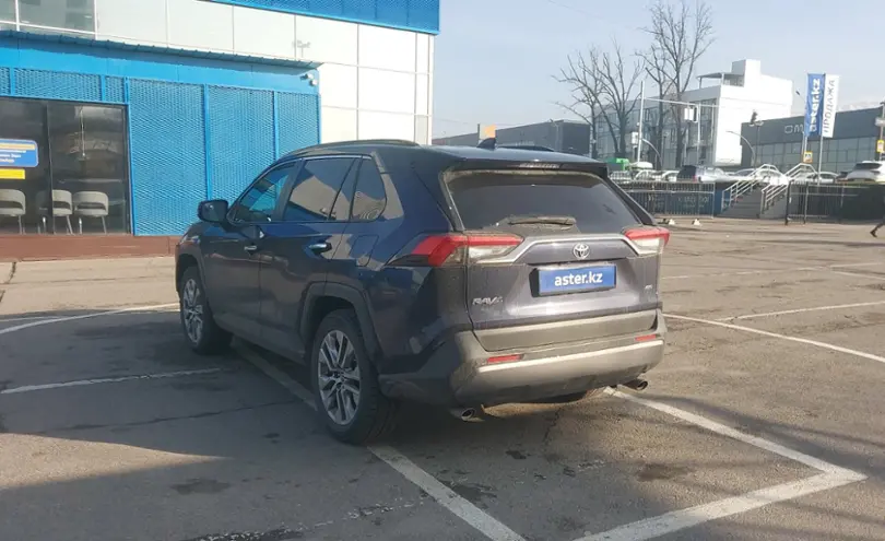 Toyota RAV4 2021 года за 16 500 000 тг. в Алматы фото 4