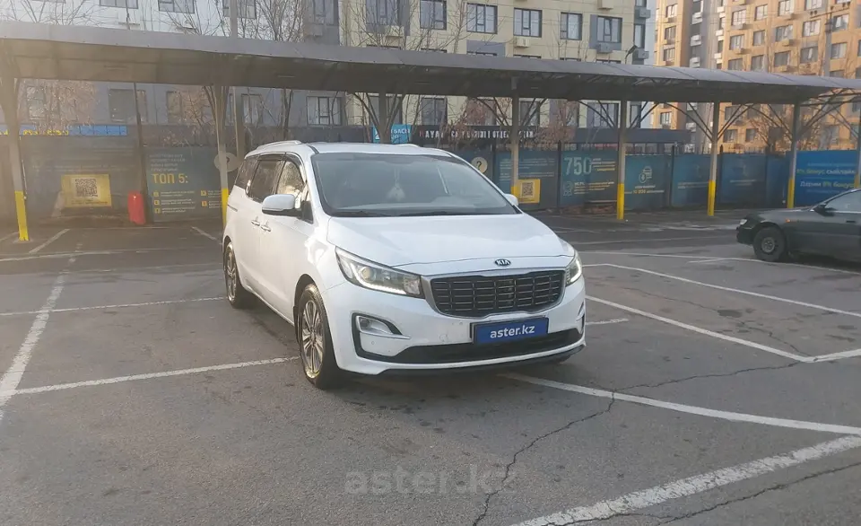 Kia Carnival 2019 года за 9 000 000 тг. в Алматы
