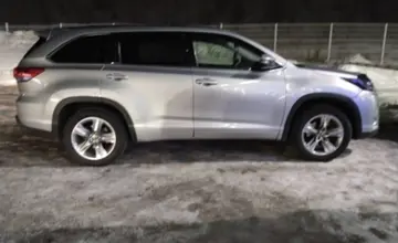 Toyota Highlander 2019 года за 16 000 000 тг. в Усть-Каменогорск фото 4