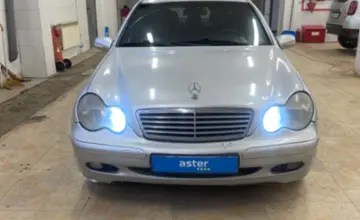 Mercedes-Benz C-Класс 2000 года за 3 000 000 тг. в Актобе фото 2