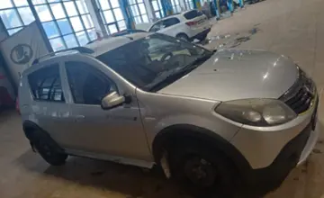 Renault Sandero 2013 года за 4 100 000 тг. в Караганда фото 4