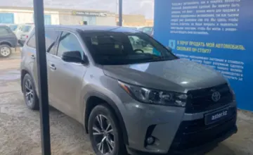 Toyota Highlander 2016 года за 17 000 000 тг. в Актау фото 3