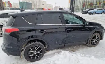 Toyota RAV4 2017 года за 10 000 000 тг. в Астана фото 4