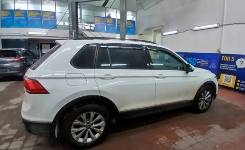 Volkswagen Tiguan 2021 года за 11 000 000 тг. в Астана фото 4