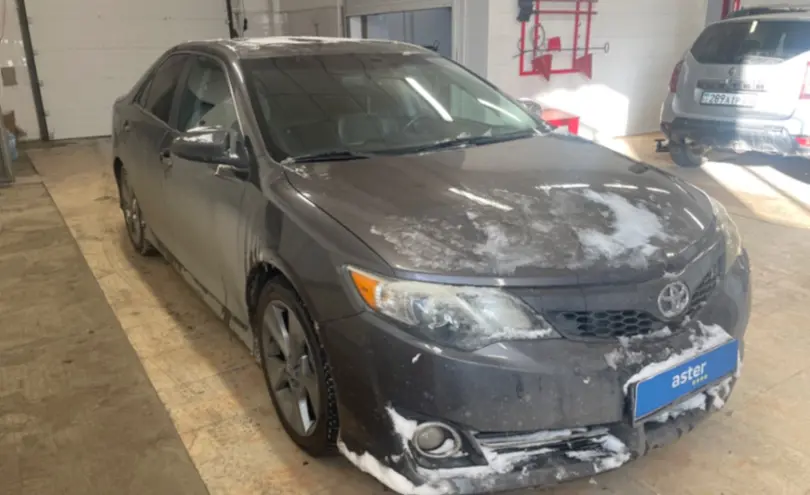 Toyota Camry 2014 года за 9 000 000 тг. в Актобе