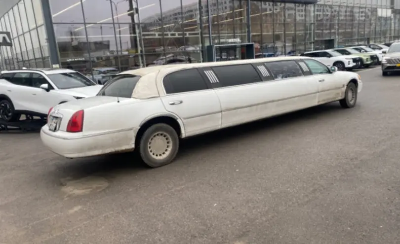 Lincoln Town Car 1999 года за 1 500 000 тг. в Шымкент фото 5
