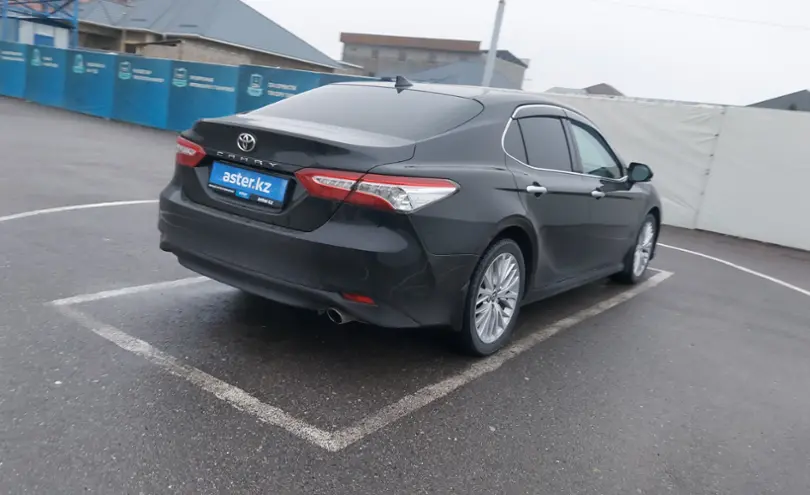 Toyota Camry 2019 года за 14 300 000 тг. в Шымкент фото 3