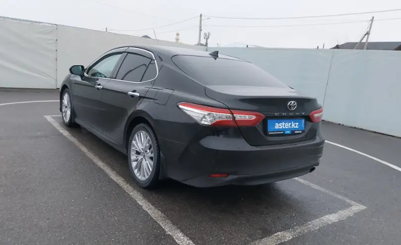 Toyota Camry 2019 года за 14 300 000 тг. в Шымкент фото 4