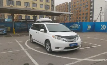 Toyota Sienna 2015 года за 14 500 000 тг. в Алматы фото 2