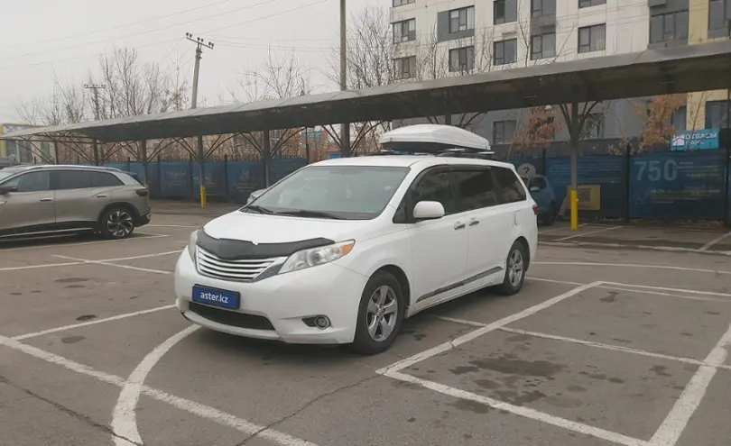 Toyota Sienna 2015 года за 14 500 000 тг. в Алматы