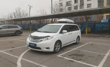 Toyota Sienna 2015 года за 14 500 000 тг. в Алматы фото 1