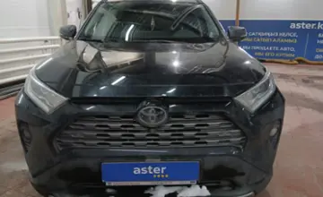 Toyota RAV4 2021 года за 18 500 000 тг. в Астана фото 2