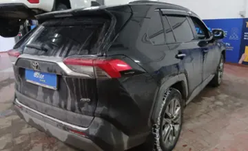 Toyota RAV4 2021 года за 18 500 000 тг. в Астана