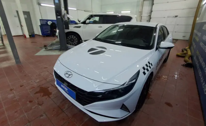 Hyundai Elantra 2021 года за 8 700 000 тг. в Астана