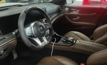 Mercedes-Benz E-Класс AMG 2018 года за 40 000 000 тг. в Астана фото 5