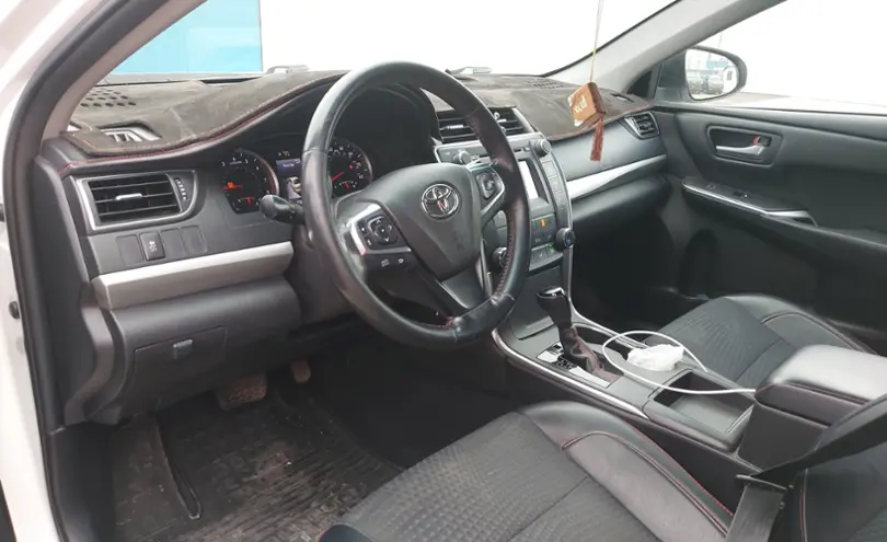 Toyota Camry 2015 года за 8 800 000 тг. в Шымкент фото 5