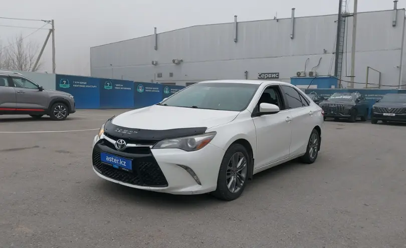 Toyota Camry 2015 года за 8 800 000 тг. в Шымкент