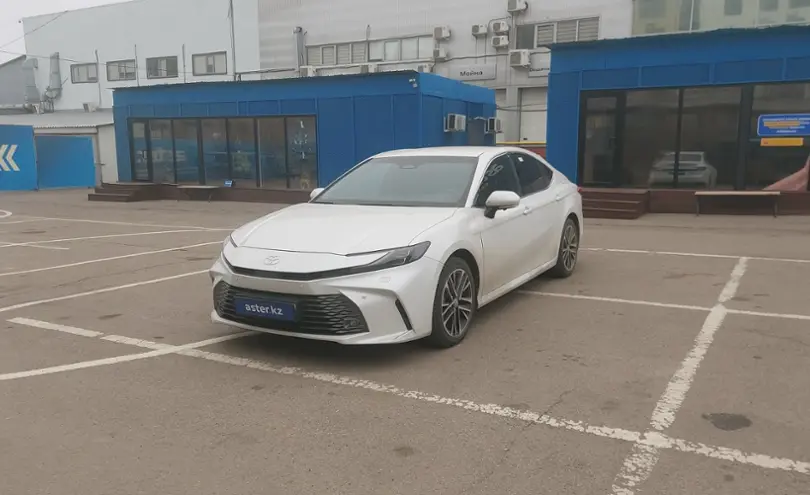 Toyota Camry 2025 года за 23 000 000 тг. в Алматы