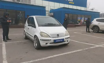Mercedes-Benz A-Класс 2000 года за 1 500 000 тг. в Алматы фото 2