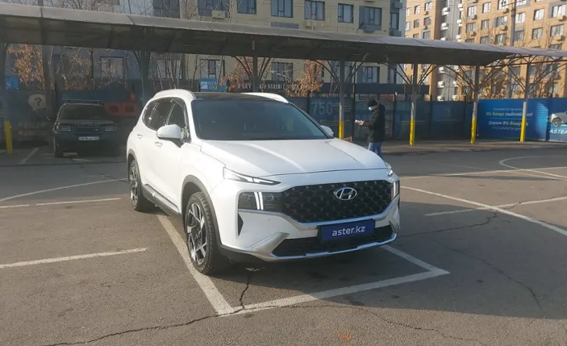 Hyundai Santa Fe 2022 года за 18 000 000 тг. в Алматы