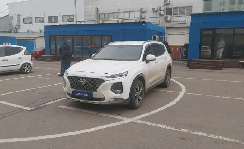 Hyundai Santa Fe 2020 года за 13 000 000 тг. в Алматы