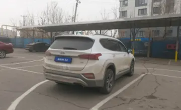 Hyundai Santa Fe 2020 года за 13 000 000 тг. в Алматы фото 3