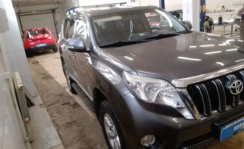 Toyota Land Cruiser Prado 2014 года за 18 500 000 тг. в Актобе фото 4