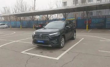 Toyota RAV4 2024 года за 19 500 000 тг. в Алматы фото 1